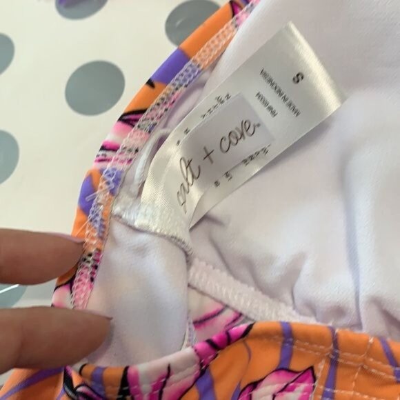 New Takini Tropical Top - Picture 8 of 9